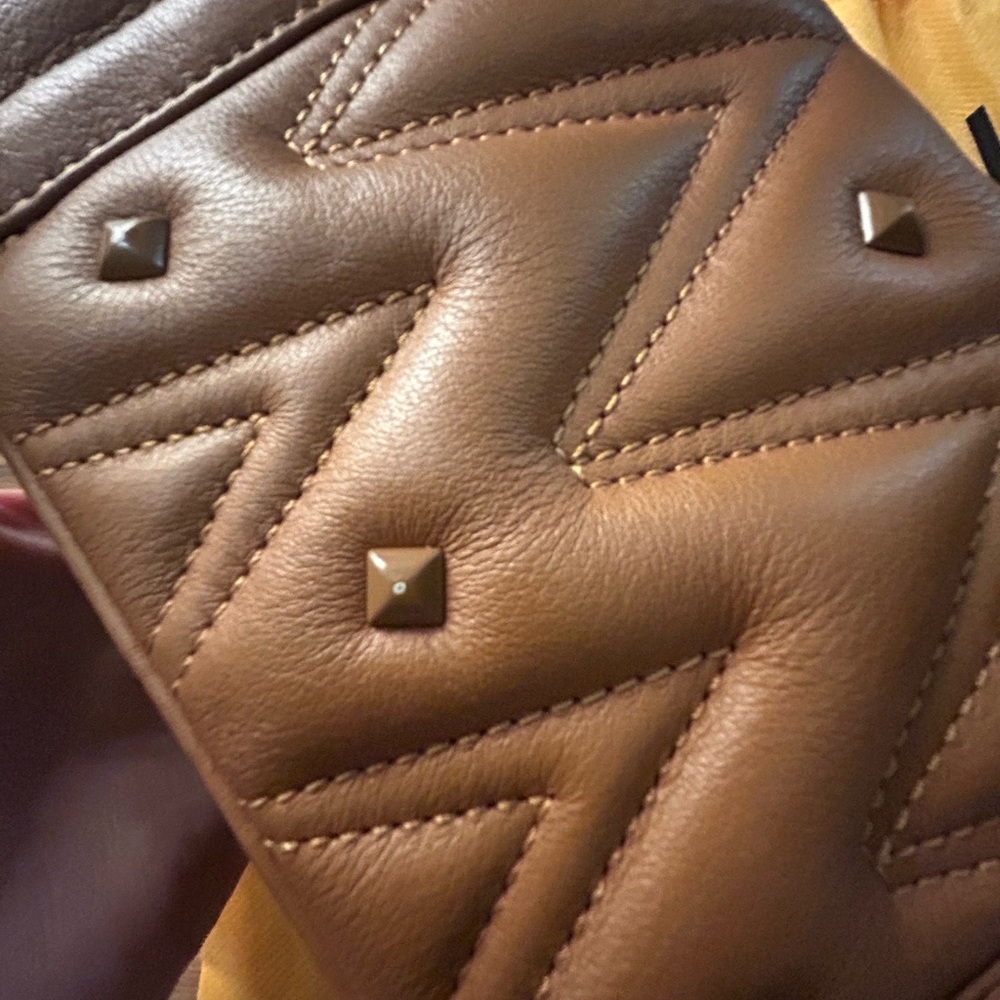 Authentic Valentino crossbody handbag/purse - Picture 3 of 8